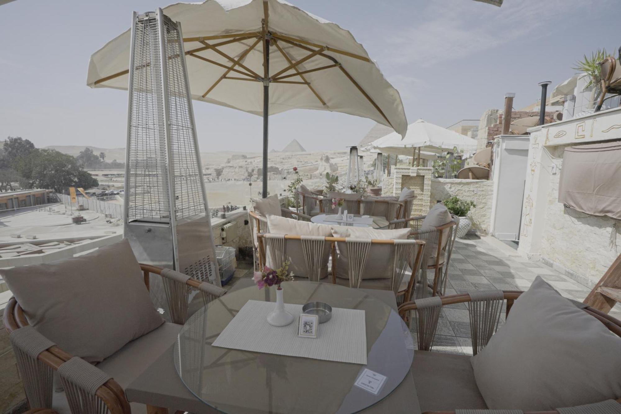 Hotel Queen Cleopatra Pyramids à Le Caire Extérieur photo
